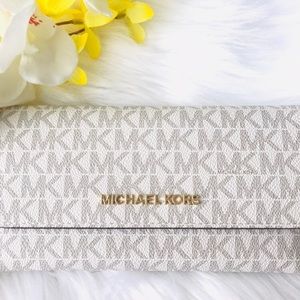 MICHAEL KORS LARGE TRIFOLD WALLET VANILLA LEATHER